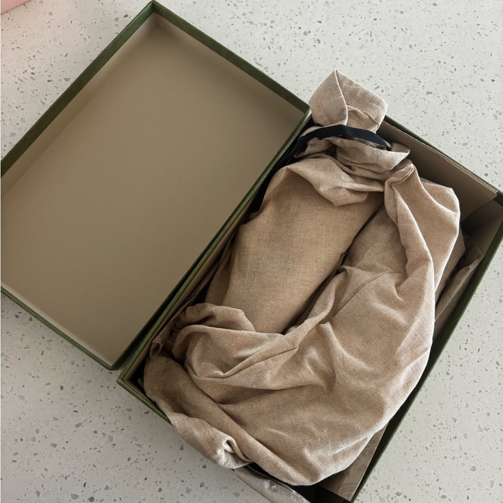 Authentic Gucci Ace Sneaker- 38.5 - Picture 10 of 11